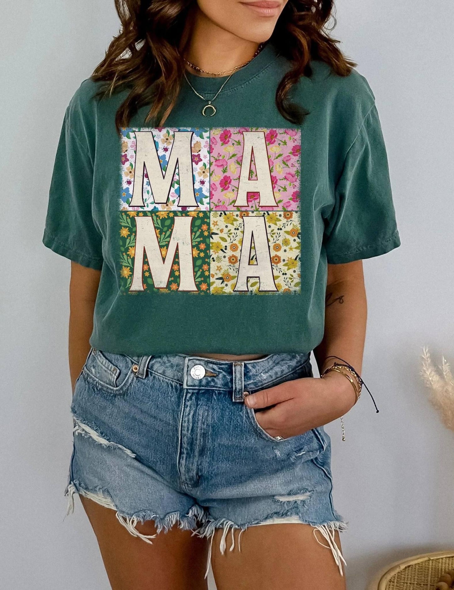 *pre-order* Mama Quilt Tee