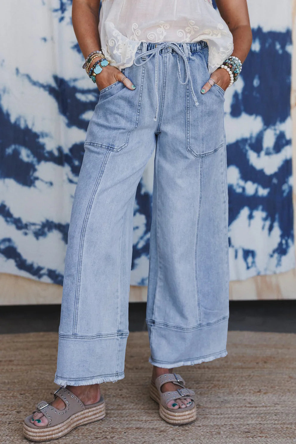 *Trendy Wide Leg Denim Pants*