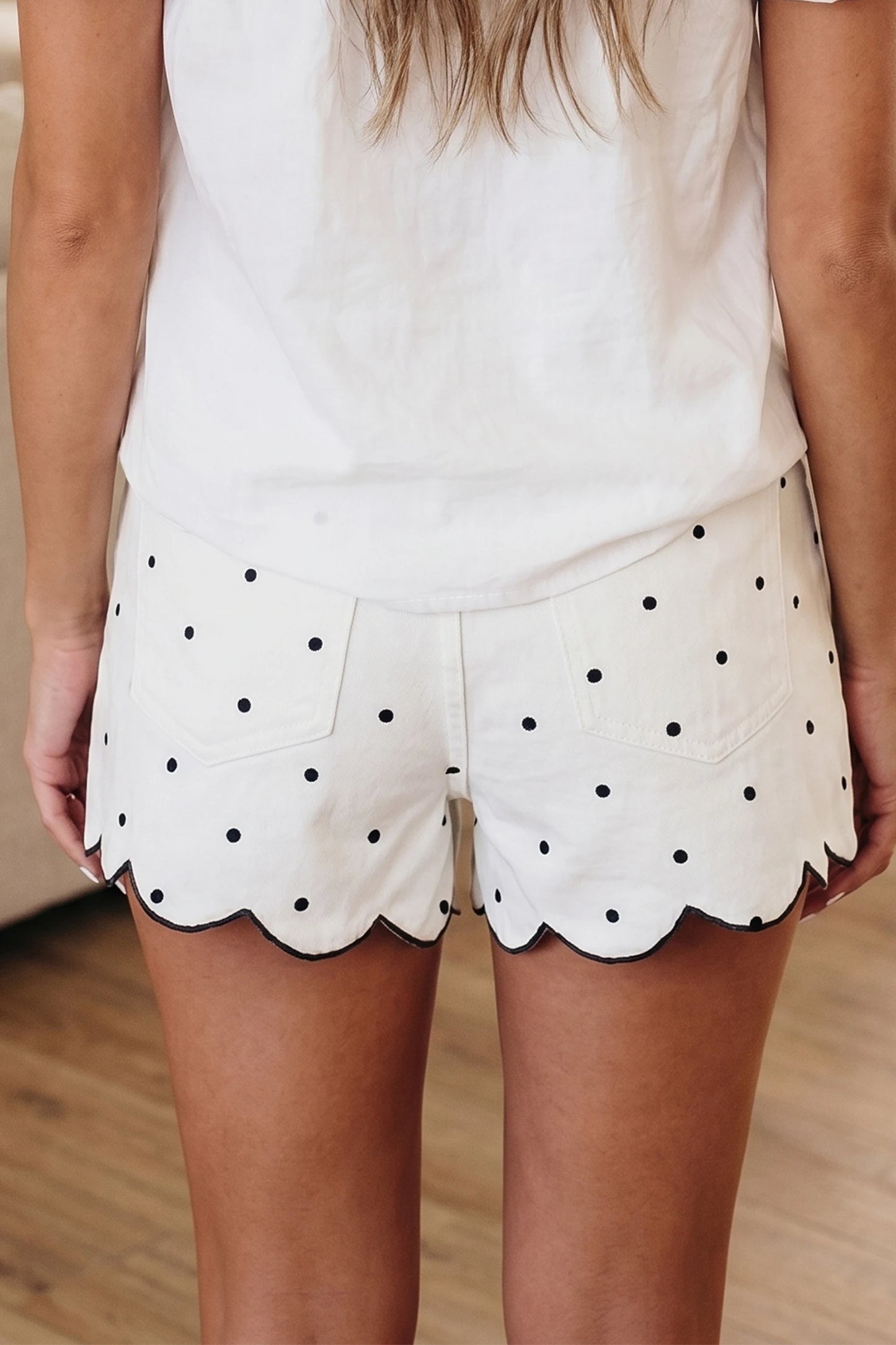 *Scalloped Edge Polka Dot Shorts*