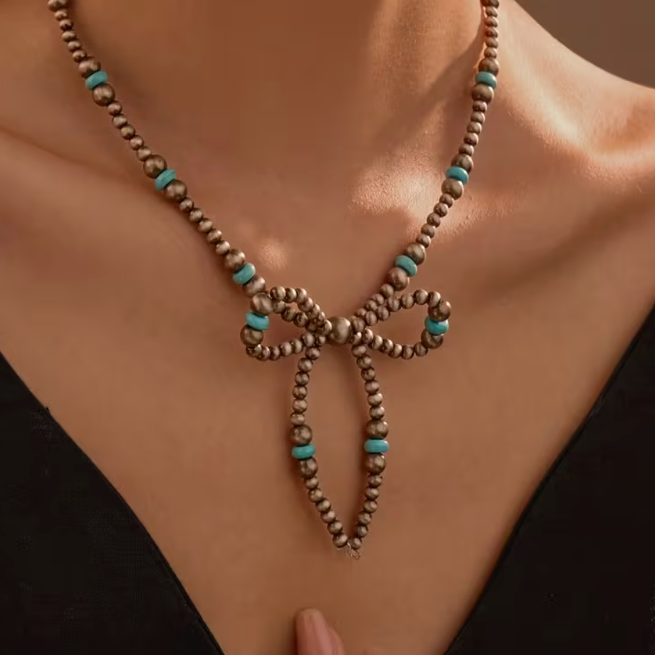 Western Bow Necklace