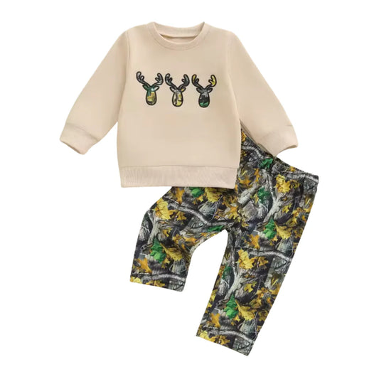 *Embroidered Real Camo Deer Lounge Set*