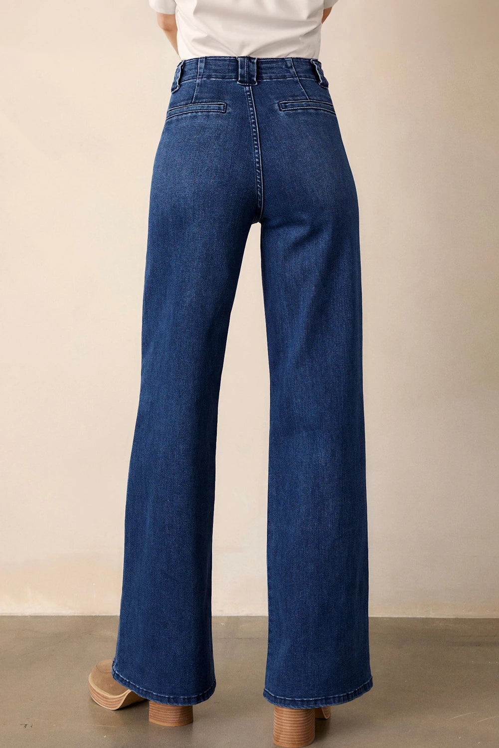 *Daily Straight Leg Mid-Rise Jeans*